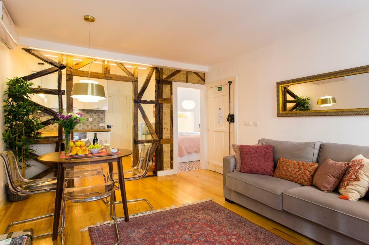 Brand New Bairro Alto Old Style Apartamento
